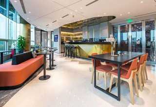 成都水平式裝盒機多少錢一臺